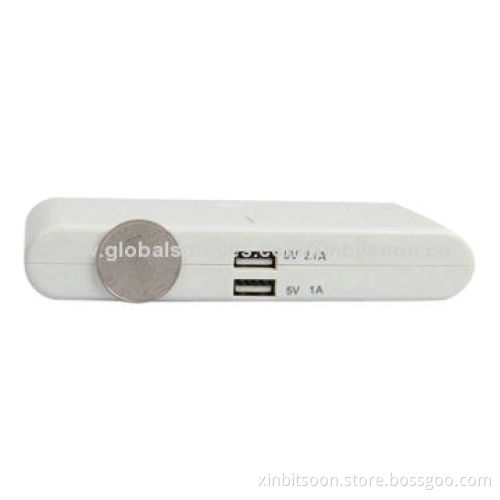 Solar power bank with 8,800MAh capacity, dual USB output